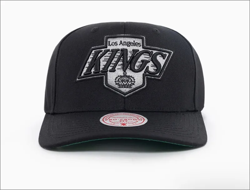 Qu'est-ce que Mitchell & Ness?